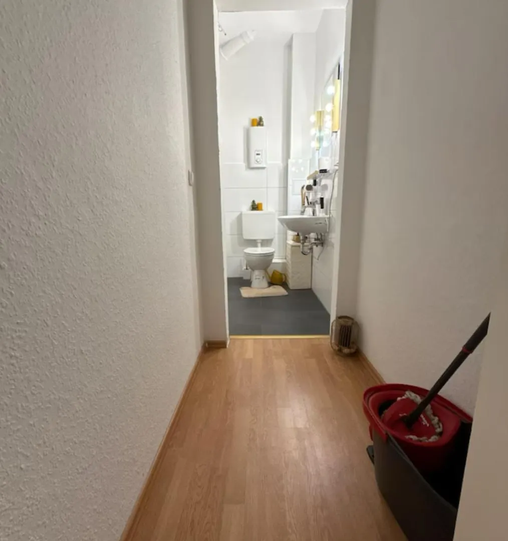 2Z Wohnung Naehe Koenigsallee Dusseldorf 0*,  Germany
